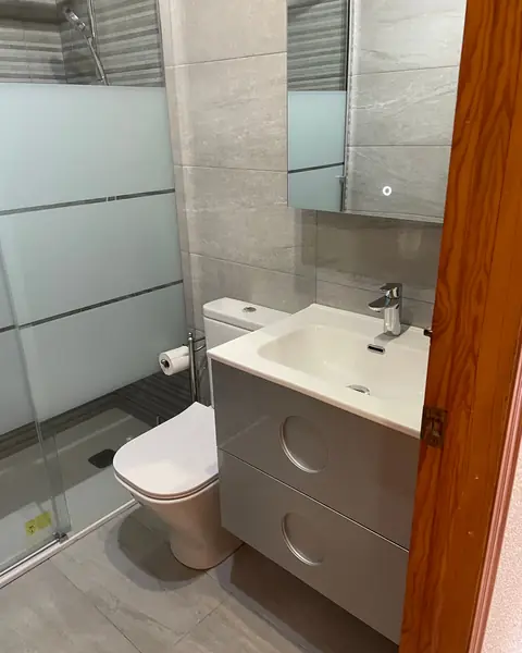 Baño Heracles, reforma de baño realizada por Crear e Ignovar en Orihuela Costa