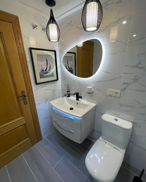Baño Maya, reforma de baño realizada por Crear e Ignovar en Orihuela Costa