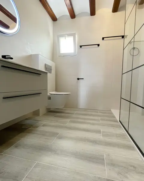 Baño Némeris, reforma de baño realizada por Crear e Ignovar en Orihuela Costa